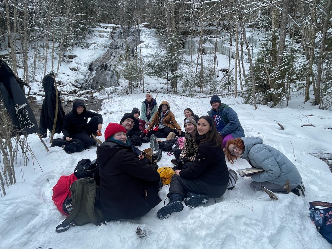 Students eating lunch outdoors- Winter 2024