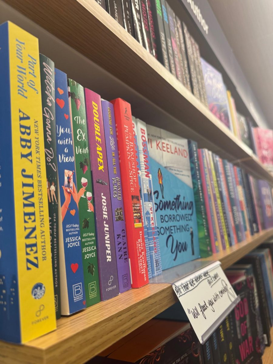 Photo taken by Paris Badgley. Bookshelf full of books in Barns and Nobel. 