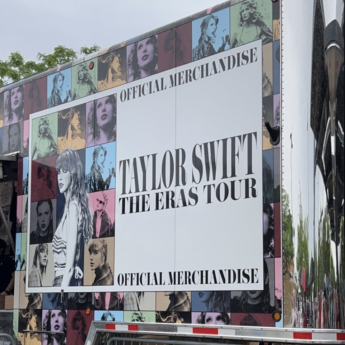 Swift marked her 10th album, Midnights, with the Eras Tour, a celebration of her full discography. 