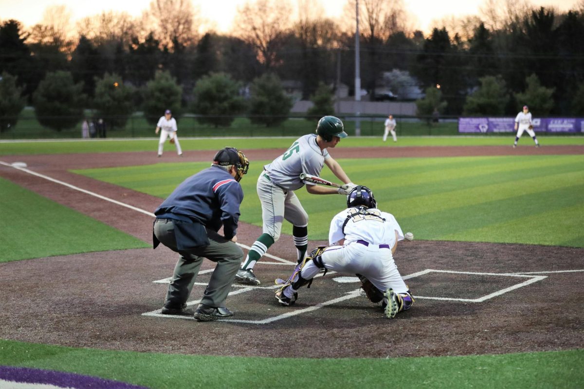 Baseball Game photo from Unsplash.
